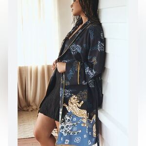 Anthropologie small/Medium new flannel robe colloquial blue